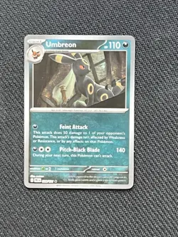 Pokemon TCG Prismatic Evolutions Umbreon Poke Ball Reverse Holo Card 059/131 NM - Image 1