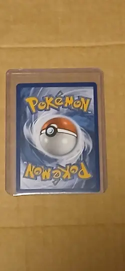 Raikou v GG41/GG70 Crown Zenith: Galarian Gallery Holo Card Near Mint Condition - Image 2