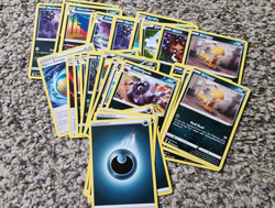 Pokemon cards in Sun & Moon Unified Minds box -lot of 469 - Image 5