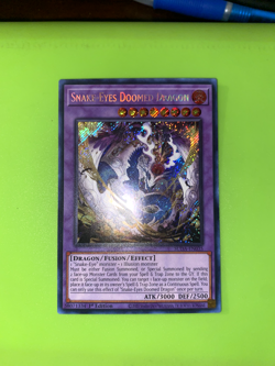 Snake-Eyes Doomed Dragon Secret Rare SUDA-EN035 Near Mint 1st Ed Yu-Gi-Oh! - Image 1