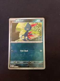 Sneasel 061/131 Sv: Prismatic Evolutions Pokeball Holo - Pokemon TCG - NM/M - Image 1