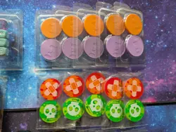 Pokemon TCG Accessories Lot - Dice, Status Counters, Coins, and VSTAR Markers - Image 3