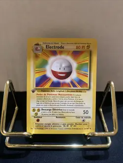 Electrode 21/102 Base Set 1st Edition Spanish Vintage Pokemon Card - Image 1