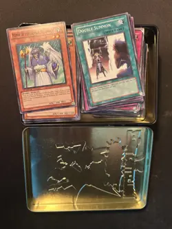 Vintage Yugioh Card Lot 200+ cards w/ tin - Image 2
