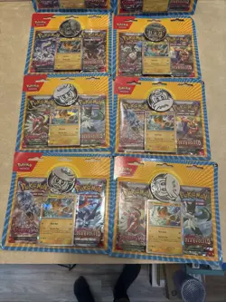 Pokemon TCG Scarlet & Violet + Paldea Evolved Blister Pack Pawmot (8 Pack Seale - Image 2