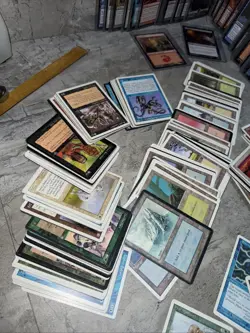 Magic the gathering random lot storage locker find 1.8 Lbs - Image 5