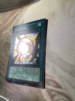 De-Fusion LON-097 Labyrinth of Nightmare 1st Edition Yugioh Card Super Rare Holo - Image 2