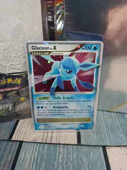 Pokemon TCG Glaceon LV.X Holo Rare Card Majestic Dawn 98/100 LP - VERY NICE - Image 1