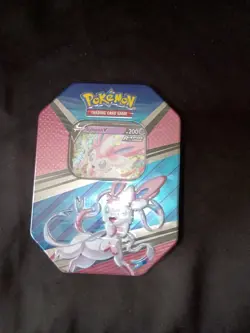 Pokemon TCG V Heroes Sylveon V, Tin NEW SEALED - Image 1