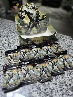 Magic: The Gathering Relic Tokens 10pk Plus Lineage Collection Display Box - Image 1