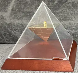 Yu-Gi-Oh! 2004-2006 SJC Millennium Puzzle Trophy Shonen Jump Champion - Image 2
