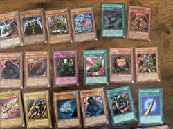 Yu-Gi-Oh! TCG Mixed Card Lot - Image 3