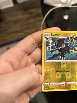 Fusion Strike Luxray Reverse Holo Rare 93/264 Pokemon TCG Card NM - Image 3