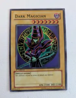 Yu-Gi-Oh! Dark Magician Lot - 2x SYE-001 1st Edition (LP) + 1x SDY-006 Unlimited - Image 4