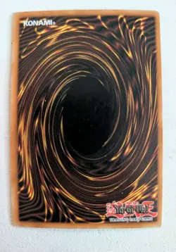 Yu-Gi-Oh! Dark Magician Lot - 2x SYE-001 1st Edition (LP) + 1x SDY-006 Unlimited - Image 5