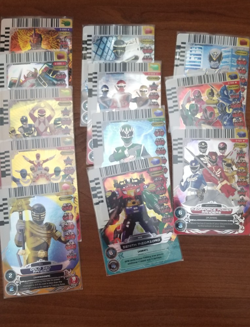 Power Rangers Action Card Game 2013 bundle - 40+ Foil Card 5 packs + 1 case - Image 4