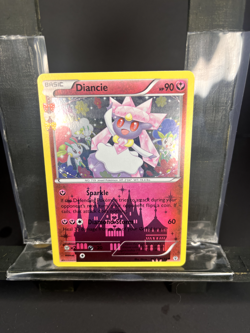 Diancie RC22-32 Generations: Radiant Collection Holo - Pokemon TCG - Image 1