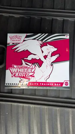 Pokemon TCG Scarlet and Violet White Flare Elite Trainer Box ETB - NEW Sealed - Image 1