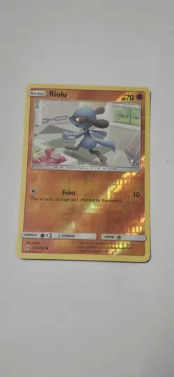Pokemon Card Riolu Unbroken Bonds Reverse Holo 102/214 Near Mint - Image 1