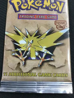 Pokemon Unopened Fossil Booster Pack 11 Cards Factory Sealed 1999 (1 Pack) - Image 4