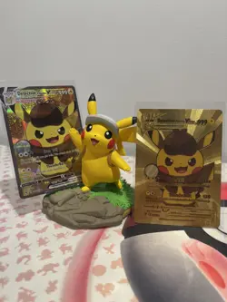 Pikachu Cosplay Vcos TCG - Detective Pikachu w/ Gold Foil Bonus Card! - Image 1
