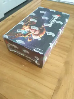 MTG Magic The GatheringCommander Legends 2020 Booster Box Sealed - Image 4