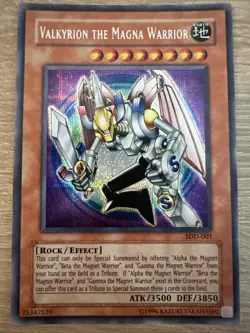 Yu-Gi-Oh Valkyrion the Magna Warrior SDD-001 Parallel Secret Rare DMG - Image 1