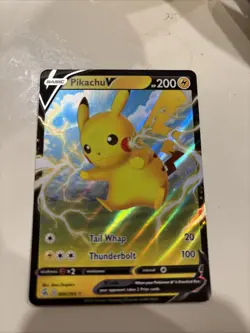 Pokemon Pikachu v Holo Rare Card 86/264 Fusion Strike - Image 1