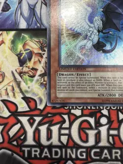 Yugioh Light and Darkness Dragon Limited Edition Secret Rare YG01-EN001 NM - Image 4
