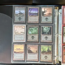 Magic: The Gathering • Binder • ALL COLORS • OVER 200 Unique Cards **See Pics** - Image 4