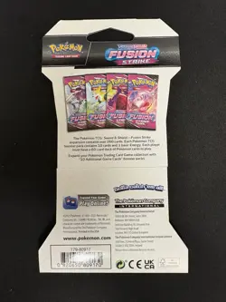Pokemon TCG: Sword & Shield-Fusion Strike Sleeved Booster Pack - 10 Cards - Image 2