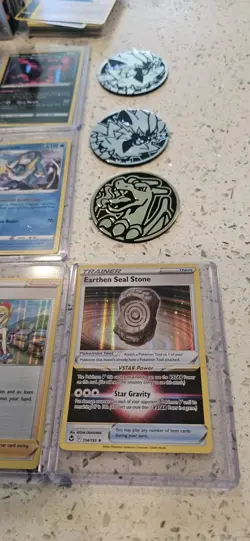 Approx. 300 Pokemon Cards - Charizard, Pikachu- Binder bundle card lot - Image 5