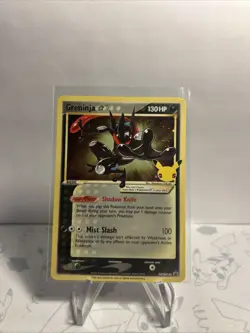 Pokemon Card TCG - Greninja Gold Star SWSH144 Black Star Promo Celebrations NM - Image 4