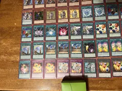 Yugioh Crystal Beast Advanced deck Comes Sleeved And Deck Box lot 1 - Image 4