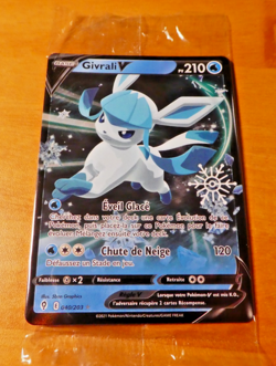 POKEMON FRANCAISE CARD HOLO CARTE GIVRALI V 040/203 PROMO FLOCON FR SCELLEE 2021 - Image 1