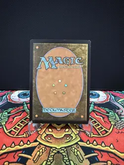 Vanquisher's Banner 251/279 Ixalan XLN MTG Card in Near Mint Condition - Image 2