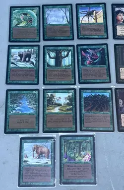 Vintage Magic The Gathering Beta Edition Mixed Lot of 40/302 Cards MTG - Image 2