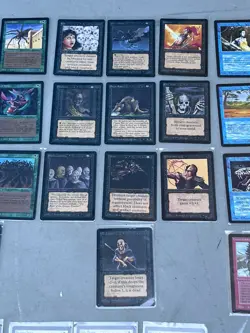 Vintage Magic The Gathering Beta Edition Mixed Lot of 40/302 Cards MTG - Image 3