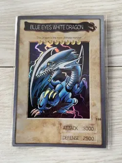 YuGiOh BlueEyes White Dragon Bandai English Version Vintage Card Condition - Image 1