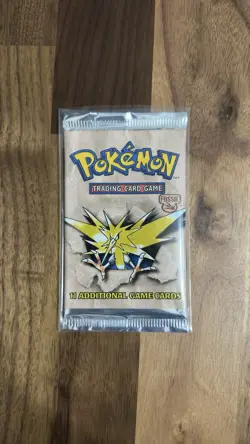 Pokemon Fossil Unlimited Booster Pack Vintage - Zapdos Art - SEALED - Image 4