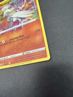 Pokemon TCG Reshiram Shining Fates 017/072 Holo Amazing Rare - Image 4