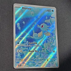 Pokemon TCG: Horsea 067/064 Shrouded Fable Illustration Rare [Near Mint] - Image 2