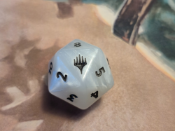 Moogle Die MTG Final Fantasy Bundle Spin Down Life Counter D20 32mm White Kupo - Image 4