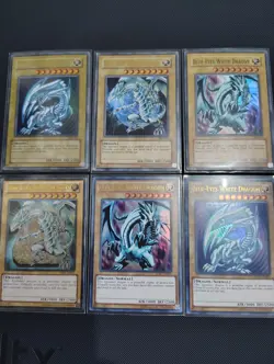Yu-Gi-Oh Blue Eyes White Dragon Cards Lot DMG - MP - Image 1