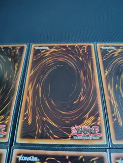 Yu-Gi-Oh Blue Eyes White Dragon Cards Lot DMG - MP - Image 3