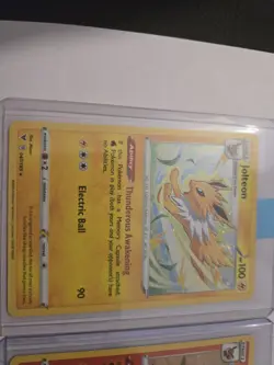 Pokemon FLAREON 026/185, JOLTEON 047/185, VAPOREON 030/185, Cosmos Holo Promo - Image 5