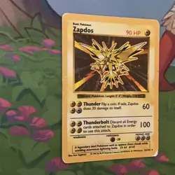 Pokemon TCG Zapdos 16/102 Base Set Shadowless Holo Rare - Image 2