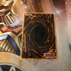 YUGIOH BLACK LUSTER SOLDIER SYE-024 1ST ULTRA HP/CREASES - Image 2