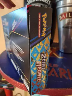 Pokemon Zenit Regale Collezione Premium con statuina Zacian Cromatico (IT) - Image 4