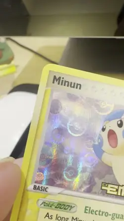 Minun 37/106 2005 EX Emerald Pokemon Card Reverse Holo Uncommon Stamped NM - Image 2